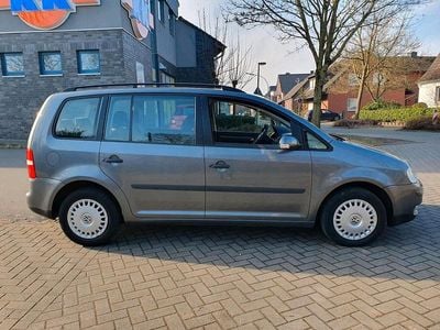 Grau Gebraucht 2003 VW Golf Plus Van / Kleinbus | 2.950 € (Teuer)
