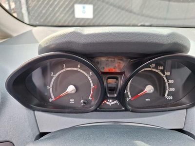 Gebraucht Ford Fiesta Ambiente 60 PS (44 kW) 2009 Blau Kleinwagen