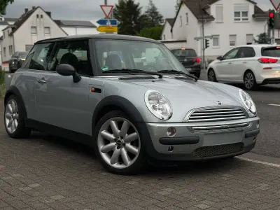 Używany Mini Cooper 116 KM (85 kW) 2003 Srebrny Hatchback