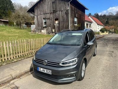 Gebraucht VW Touran Highline 150 PS (110 kW) 2018 Grau Van / Kleinbus