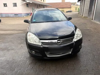 Gebraucht Opel Astra 116 PS (85 kW) 2009 Schwarz Kombi