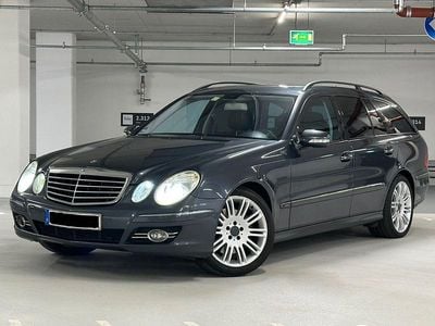 Usata Mercedes E350 272 CV (200 kW) 2008 Blu Station wagon