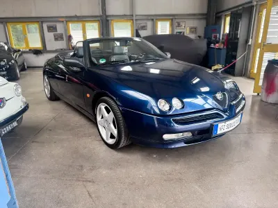 Gebraucht Alfa Romeo Spider 155 PS (114 kW) 1999 Blau Cabrio