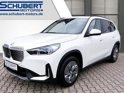 Weiß Neu 2025 BMW iX1 Comfort Edition SUV | 47.900 € (Guter Preis)