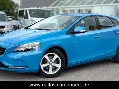 Gebraucht Volvo V40 You! 140 PS (102 kW) 2013 Blau Limousine