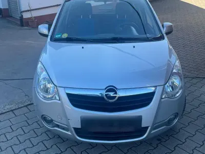 Gebraucht Opel Agila Edition 86 PS (63 kW) 2009 Silber Kleinwagen