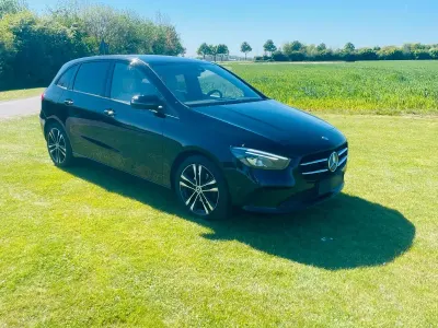 Second-hand Mercedes B200 150 CP (110 kW) 2019 Negru Monovolum