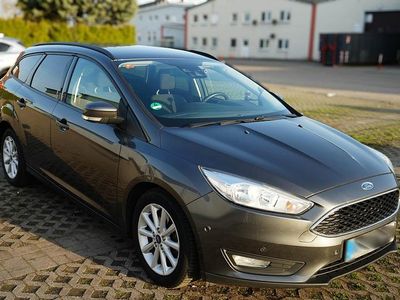 Gebraucht Ford Focus Business Edition 125 PS (91 kW) 2017 Grau Kombi
