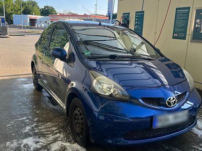 Usata Toyota Aygo 67 CV (49 kW) 2007 Blu Utilitaria