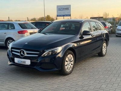 Usata Mercedes C200 136 CV (100 kW) 2016 Blu Berlina