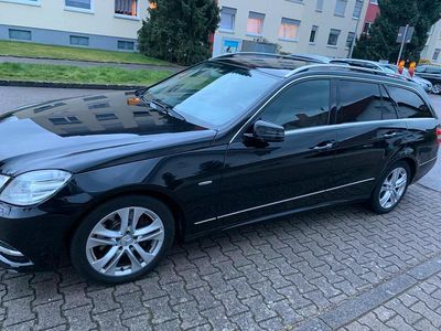 Usata Mercedes E350 265 CV (194 kW) 2012 Nero Station wagon