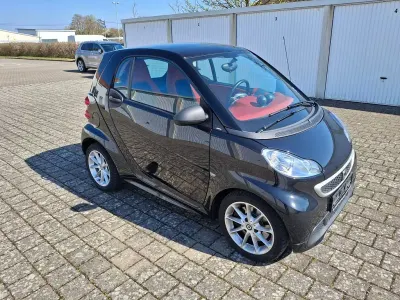 Gebraucht Smart ForTwo Coupé Basis 111 PS (81 kW) 2012 Schwarz Coupé