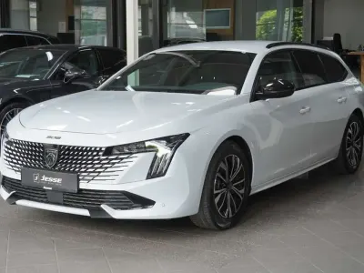 Gebraucht Peugeot 508 Allure 224 PS (164 kW) 2024 Lackierung okenitweiss/typ au Kombi
