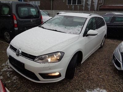 Weiß Gebraucht 2016 VW Golf VII Highline Kombi | 4.900 €