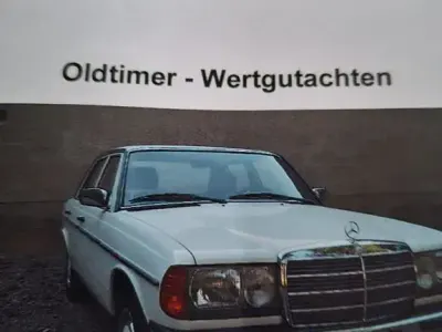 Brugt Mercedes 230 136 HK (100 kW) 1984 Hvid Sedan