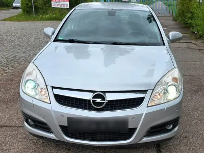 Gebraucht Opel Vectra 155 PS (114 kW) 2005 Silber Limousine