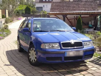 Gebraucht Skoda Octavia 102 PS (75 kW) 2009 Blau Kombi