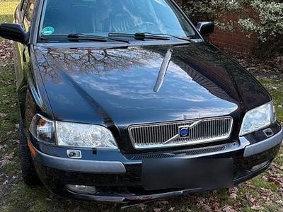 Gebraucht Volvo V40 163 PS (119 kW) 2001 Schwarz Kombi