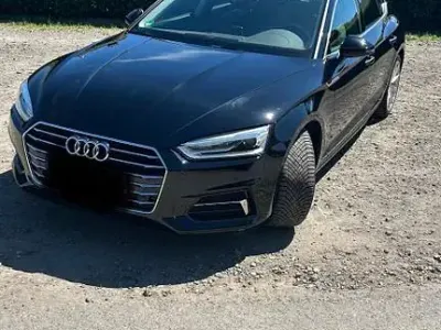 Gebraucht Audi A5 Sportback Ambiente 150 PS (110 kW) 2019 Schwarz Kleinwagen
