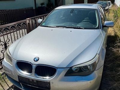 BMW 525