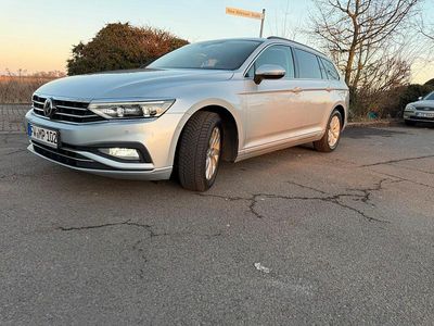Gebraucht VW Passat 190 PS (139 kW) 2019 Silber Kombi
