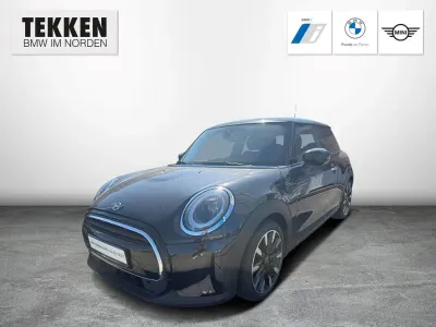 Gebraucht Mini Cooper Classic 136 PS (100 kW) 2023 Schwarz Kleinwagen