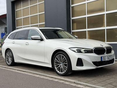 Gebraucht BMW 320 Sport Line 190 PS (139 kW) 2023 Mineralweiß metallic Kombi