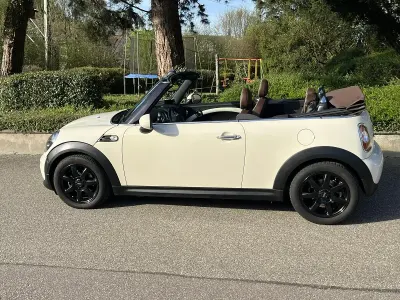 Käytetty Mini Cooper Cabriolet 122 HP (89 kW) 2012 Avoauto