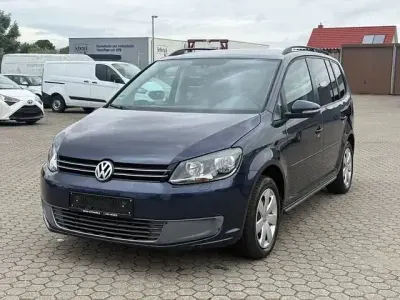 Gebraucht VW Touran Comfortline 105 PS (77 kW) 2011 Blau Van / Kleinbus