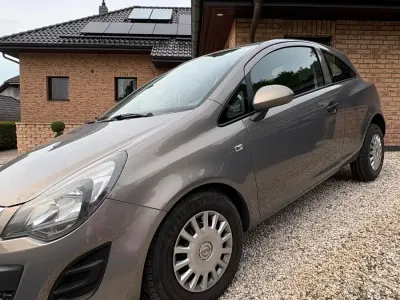 Gebraucht Opel Corsa 69 PS (50 kW) 2013 Braun Kleinwagen