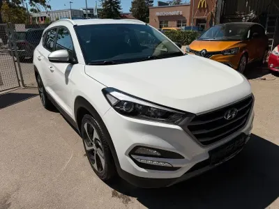 Gebraucht Hyundai Tucson Advantage 177 PS (130 kW) 2017 Weiß SUV