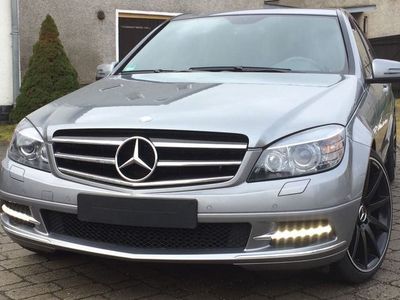 Gebraucht Mercedes C180 156 PS (114 kW) 2010 Grau metallic Limousine