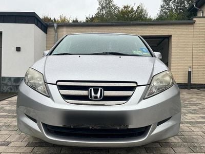 Honda FR-V