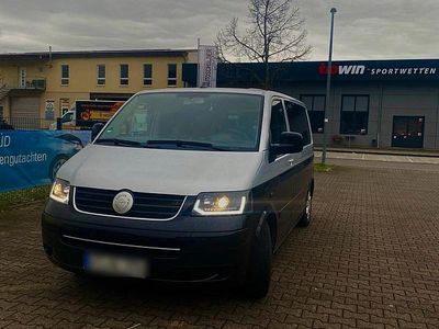 Gebraucht VW Multivan 131 PS (96 kW) 2005 Silber Van