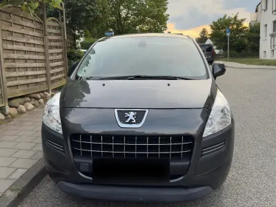 Gebraucht Peugeot 3008 120 PS (88 kW) 2012 Schwarz Kombi