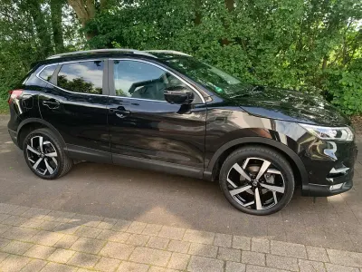 Gebraucht Nissan Qashqai Tekna 159 PS (116 kW) 2020 Schwarz SUV