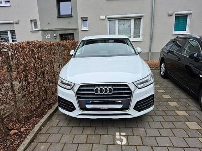 Weiß Gebraucht 2018 Audi Q3 SUV | 22.850 € (Guter Preis)