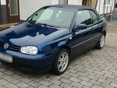 Usata VW Golf 110 CV (80 kW) 2004 Blu Cabrio