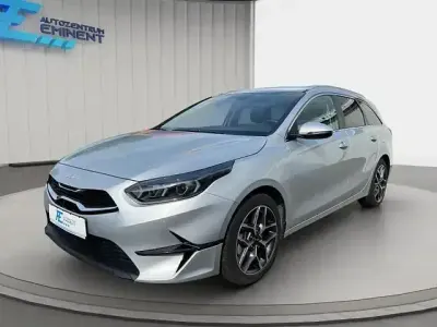 Gebraucht Kia Ceed Sportswagon 140 PS (102 kW) 2024 Silber Kombi