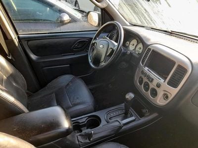 Schwarz Gebraucht 2007 Ford Maverick SUV | 1.000 €
