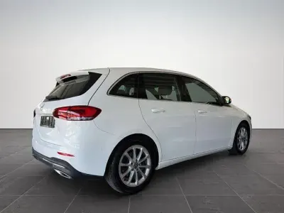 Gebraucht Mercedes B220 Progressive 190 PS (139 kW) 2019 Polarweiss polarweiss Kleinwagen