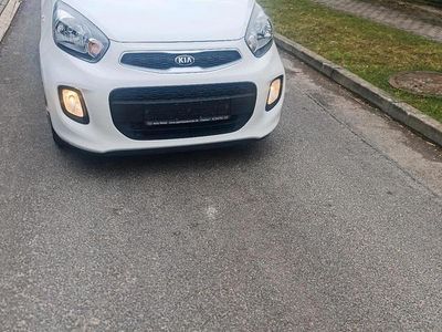 Usado Kia Picanto 67 HP (49 kW) 2017 Branco Citadino