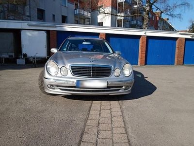 Gebraucht Mercedes E220 Avantgarde 150 PS (110 kW) 2005 Silber Kombi