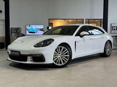 Gebraucht Porsche Panamera Sport Turismo 462 PS (339 kW) 2018 Pure white/weiss Kombi