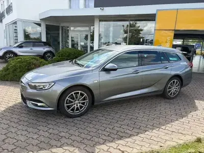 Gebraucht Opel Insignia Innovation 165 PS (121 kW) 2017 Grau Kombi