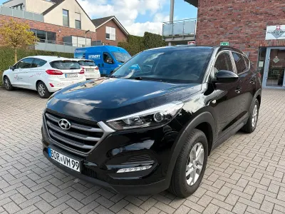 Gebraucht Hyundai Tucson 116 PS (85 kW) 2016 Schwarz SUV