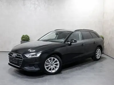 Gebraucht Audi A4 Business 150 PS (110 kW) 2022 Mythosschwarz metallic Kombi