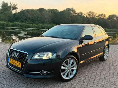 Gebraucht Audi A3 105 PS (77 kW) 2012 Schwarz Kleinwagen