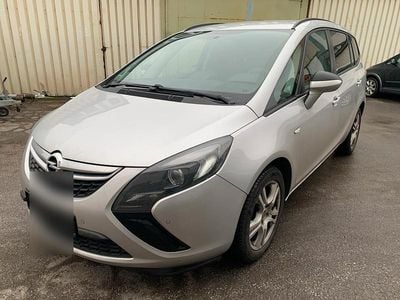 Silber Gebraucht 2013 Opel Zafira Van / Kleinbus | 4.750 €
