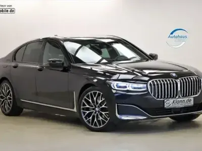 Gebraucht BMW 730 Performance 265 PS (194 kW) 2020 Black sapphire metallic Limousine